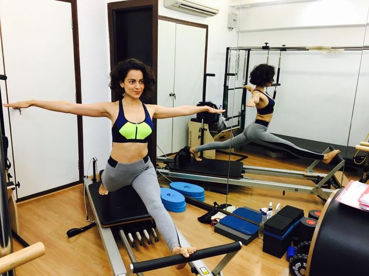 Bollywood Queen Kangana Ranaut doing the split on the Reformer at The Pilates Studio - Mumbai (india)
This exercise requires a lot of balance, stability and focus. It also challenges your flexibility, and legs and core strength.