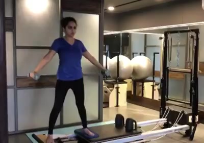 Best way to End your Week :) 

Keep Going Toral Vyas 💪🏻 Your Results will just Follow!!! 

#toughgirl #trainsmart #core #strength #motivation #pilateslove #pilatesgirl