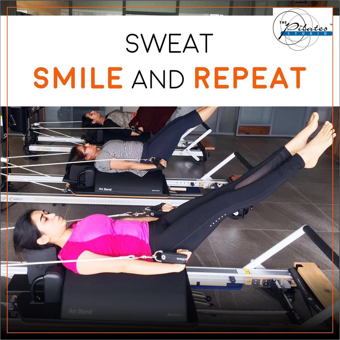 Weekends are not an Excuse to give up on your Goals! 🙈

#Sweat #Smile & #Repeat 🤸🏼‍♀️💖 If you want to experience this, then do contact us to book a slot on:9099433422/07940040991
www.pilatesaltitude.com .
.
.
.
.
#NamrataPurohit #OriginalPilatesGirl  #Pilates #ThePilatesStudio #BollyWood #CelebrityTrainer #YoungestCelebrityInstructor #FitnessEnthusiast #Fitness #workout #fit #wednesday #bollywood #bollywoodstyle #celebrity #InstaFit #FitnessStudio #Fitspo  #Workout #WorkoutMotivation #fitness ・・・
#pilatesgirl #pilatesbody #thepilatesstudioahmedabad #celebritytrainer #gettingbettereachday #fitnessforever
