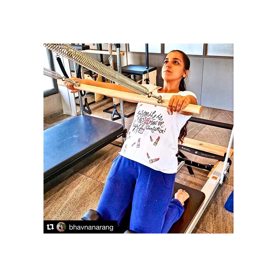 #ClientDiaries @bhavnanarang says 
switching over to a new workout is fun! She surely had an amazing pilates session at @thepilatesstudioahmedabad and says it’s a great place to stay fit! ☺ Thank you Bhavna for the lovely feedback ♥️
Contact us for queries on: 9099433422/07940040991
www.pilatesaltitude.com
.
.
.
.
.
.
#pilates #workout #fitness #fitnessmotivation #goals #bloggerdiaries #fashionblogger #ahmedabad #ahmedabadblogger #stayfit #instadaily #instagood #girlboss #bhavnanarang #xoxo #FitnessStudio #Fitspo  #Workout #WorkoutMotivation #fitness 
#pilatesgirl #pilatesbody #thepilatesstudiomumbai #celebritytrainer #gettingbettereachday #fitnessforever #workhard #workhardplayhard