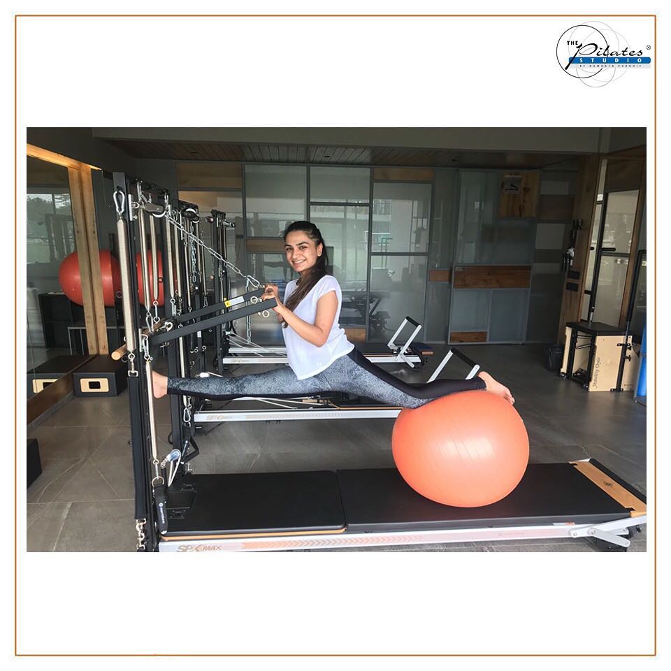 #MondayMotivation: Our client, @megha_s93 is giving us some fitness goals while doing the #FrontSplitStretch so gracefully..
.
.
Keep it up, girl 💪🏼 #TrainSmart
.
.
Contact us for queries on: 9099433422/07940040991
www.pilatesaltitude.com
.
.
.
.
#Pilates #ThePilatesStudio #AhmedabadFitness  #CelebrityTrainer #YoungestCelebrityInstructor #FitnessEnthusiast #Fitness #workout #fit #followtrain #ahmedabad #celebrity #InstaFit #FitnessStudio #Fitspo  #Workout #WorkoutMotivation #fitness 
#pilatesgirl #pilatesbody #thepilatesstudioahmedabad #followmeplease #igers #fitnessforever #workhard #workhardplayhard