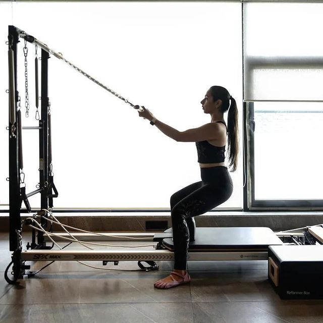 “The difference between the impossible and the possible lies in a person’s determination.” —Tommy Lasorda
.
.
Dm us for details.
www.pilatesaltitude.com .
.
.
.
#Pilates #PilatesCommunity #Fitness #Stretch #WorkOut #ThePilatesStudio  #FitnessMotivation #InstaFit #FitnessStudio #Fitspo 
#ThePilatesStudio #Strength #pilates #Workout #WorkoutMotivation #fitness  #india #igers #insta #fitnessjourney #beingfit #healthylifestyle #fitnessfreak #celebrity #bollywood #celebritytrainer #healthy #staysafe #stayhome