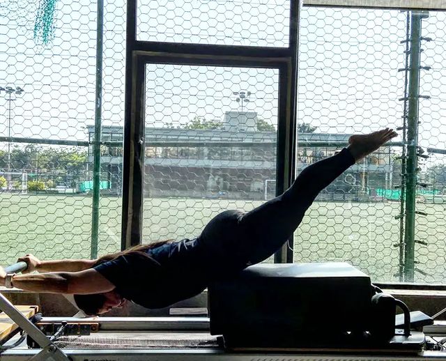 Let it all go! Feel the stretch & the burn🔥
.
.
Dm us for queries.
www.pilatesaltitude.com
.
.
. 
#Pilates #PilatesCommunity #Fitness #FitnessEnthusiasts #HealthTips #EatHealthy #Stretch #WorkOut #ThePilatesStudio #Graceful #Relax #FitnessMotivation #InstaFit #StottPilates #FitnessStudio #Fitspo 
#ThePilatesStudio #Strength #pilates #PilatesGirl  #Workout #WorkoutMotivation #fitness #Exercise  #WorkoutChallenge