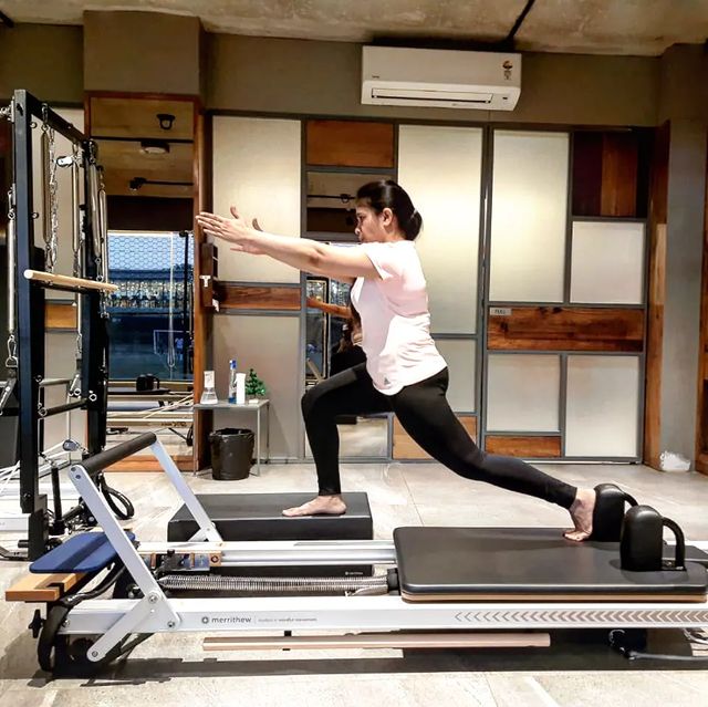 Pilates is one of the fastest growing fitness trends in the world, and men are definitely taking advantage of Pilates' many benefits.
Core strength, flexibility, balance, uniform development, and efficient movement patterns—all are hallmarks of Pilates training and highly relevant to men's fitness. .
.
.
.
Dm us for queries
www.pilatesaltitude.com
.
.
.
#Pilates #ThePilatesStudio  #followmeplease #Igers #FitnessEnthusiast #Fitness #workout #fit #mumbai #celebrity #InstaFit #FitnessStudio #Fitspo  #Workout #WorkoutMotivation #fitness 
#pilatesgirl #pilatesbody #thepilatesstudiomumbai #followforfollowback #gettingbettereachday #fitnessforever #workhard #workhardplayhard